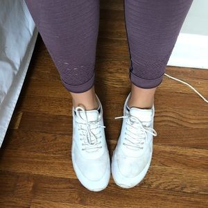 White nike air max Thea